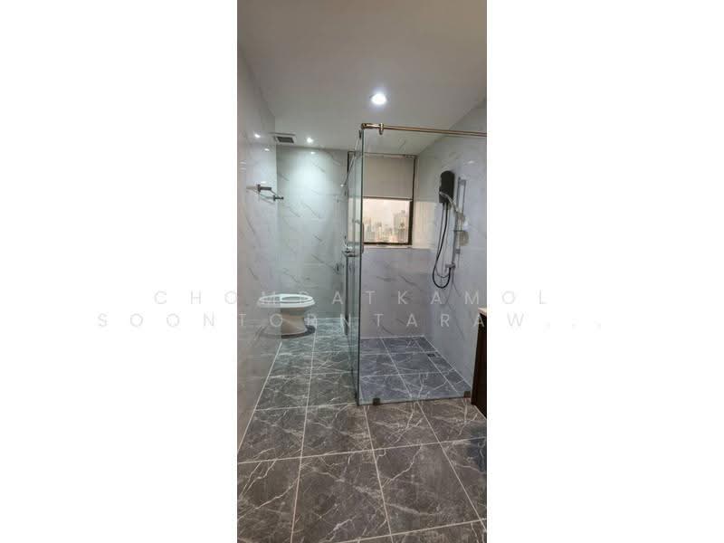 President Park Sukhumvit 24, Bangkok, 99 Sukhumvit 24 Alley, Khlongtoei Nua, Watthana, Bangkok, 3 Bedrooms, 223 sqm, Condo For Rent, by Chomratkamol Soontorntarawong (Gor), 500503522 - DDproperty.com