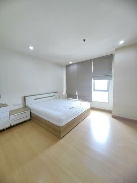The Star Estate @ Narathiwas, Bangkok, 188 Naradhiwas Rajanagarindra Rd, Chong Nonsi, Yan Nawa, Bangkok, 1 Bedroom, 50 sqm, Condo For Rent, by ไอรินทร์ อัครชัยธนรักษ์, 500503524 - DDproperty.com