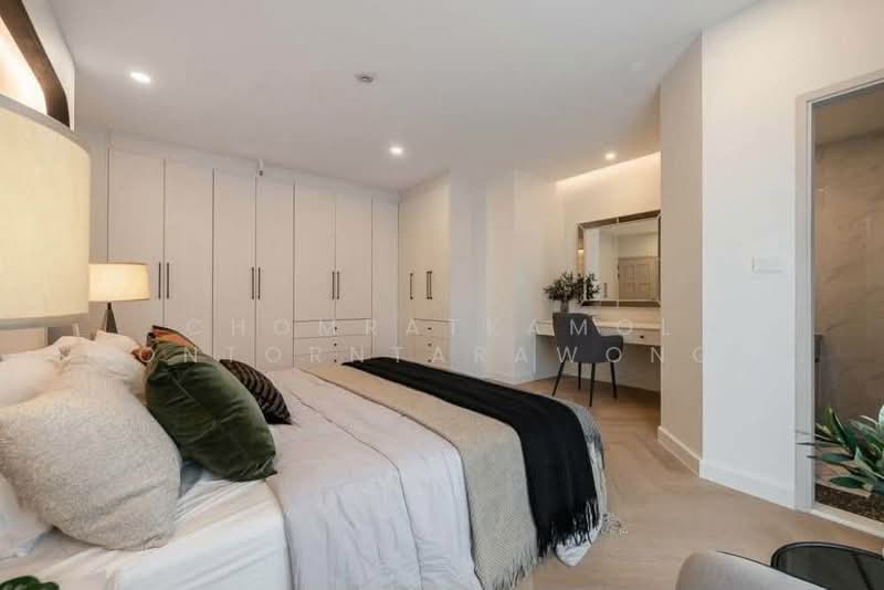 Fifty Fifth Tower, Bangkok, 84 Soi Sukhumvit 55, Sukhumvit Road, Khlong Tan Nua, Watthana, Bangkok, 4 Bedrooms, 165 sqm, Condo For Sale, by Chomratkamol Soontorntarawong (Gor), 500503529 - DDproperty.com