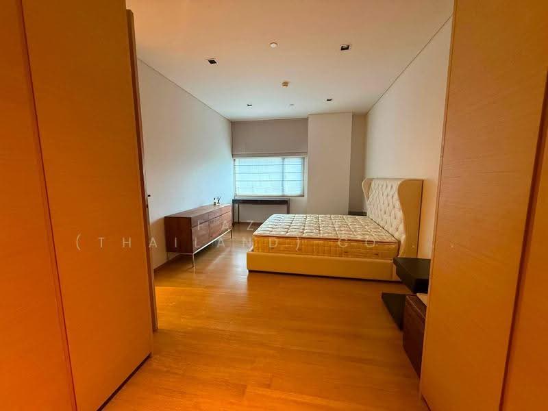 Saladaeng Residences, Bangkok, 29/1 North Sathorn Road, Silom, Bang Rak, Bangkok, 1 Bedroom, 68 sqm, Condo For Sale, by Fazwaz (Thailand) Co., Ltd., 500503535 - DDproperty.com