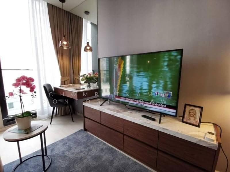 Noble Ploenchit, Bangkok, 1035 Ploenchit Road, Lumphini, Pathum Wan, Bangkok, 1 Bedroom, 45 sqm, Condo For Sale, by Chomratkamol Soontorntarawong (Gor), 500503556 - DDproperty.com