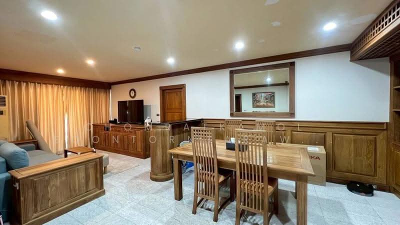 Sukhumvit Park, Bangkok, 27 Soi Sukhumvit 10, Khlong Toei, Bangkok, 2 Bedrooms, 78 sqm, Condo For Rent, by Chomratkamol Soontorntarawong (Gor), 500503566 - DDproperty.com