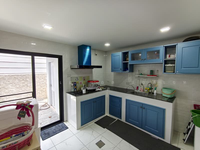 ทาวน์โฮม 3.5 ชั้น เมทโทร บิซทาวน์ แจ้งวัฒนะ 3 (ถนนหอการค้าไทย), นนทบุรี, คลองพระอุดม, ปากเกร็ด, นนทบุรี, 180 ตร.ม., ทาวน์เฮ้าส์ ขาย, โดย บริษัท เอชแอล แอสเซท จำกัด, 500503584 - DDproperty.com