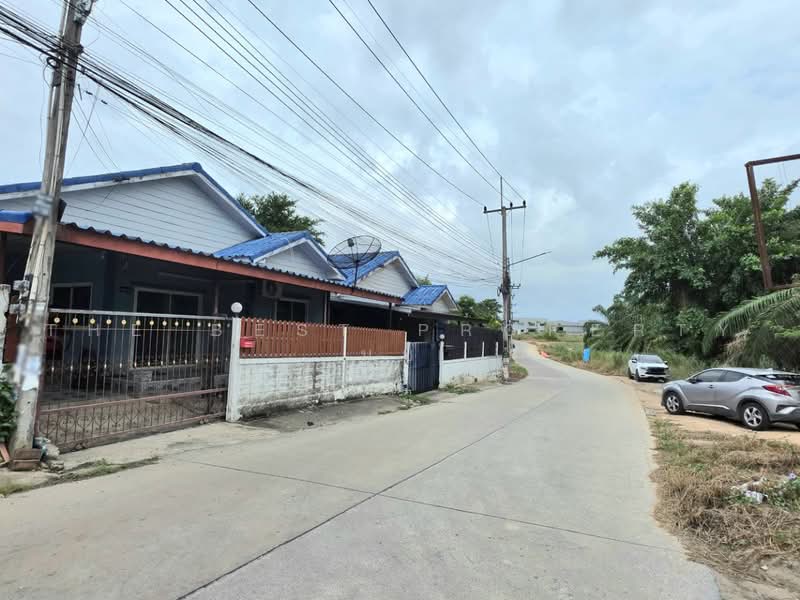หมู่บ้านสีฟ้า ระยอง, Rayong, Pluak Daeng, Rayong, 2 Bedrooms, 150 sqm, Single Detached House For Sale, by The Best Property นุช, 500503615 - DDproperty.com