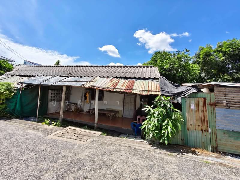 ขายด่วน! ที่ดินพร้อมสิ่งปลูกสร้าง (บ้านเช่า 7 ห้อง) 150 ตร.ว. ทำเลทองลาดพร้าววังหิน 77, กรุงเทพ, ลาดพร้าว, กรุงเทพ, 600 ตร.ม., ที่ดิน ขาย, โดย ชญาพิชชา พันธกิจ, 500503617 - DDproperty.com