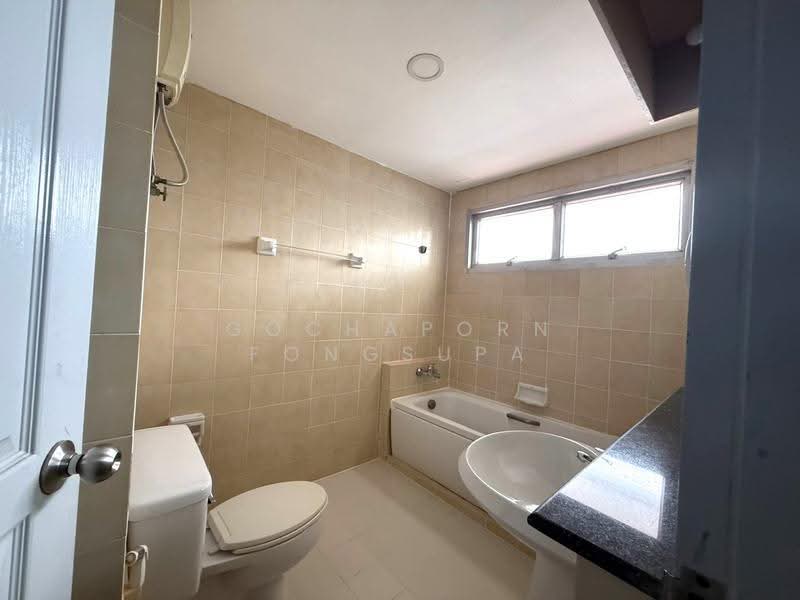 The Waterford Diamond Tower Sukhumvit, Bangkok, 758/18 Soi Sukhumvit 30/1, Sukhumvit Road, Khlong Toei, Bangkok, 3 Bedrooms, 146 sqm, Condo For Rent, by Gochaporn Fongsupa, 500503619 - DDproperty.com