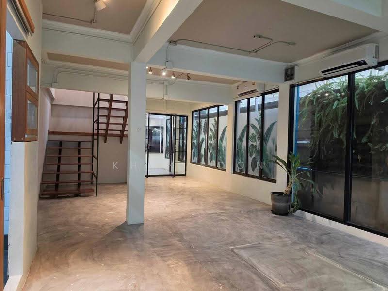 3-Story Home Office for Rent | Sathorn | 220 m from BTS Chong Nonsi (SPSSR368), Bangkok, Silom, Bang Rak, Bangkok, , 280 sqm, Shophouse For Rent, by Khun Poon, 500503625 - DDproperty.com