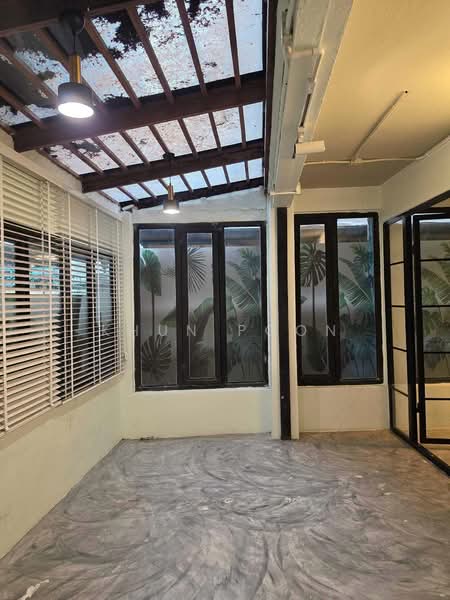 3-Story Home Office for Rent | Sathorn | 220 m from BTS Chong Nonsi (SPSSR368), Bangkok, Silom, Bang Rak, Bangkok, , 280 sqm, Shophouse For Rent, by Khun Poon, 500503625 - DDproperty.com