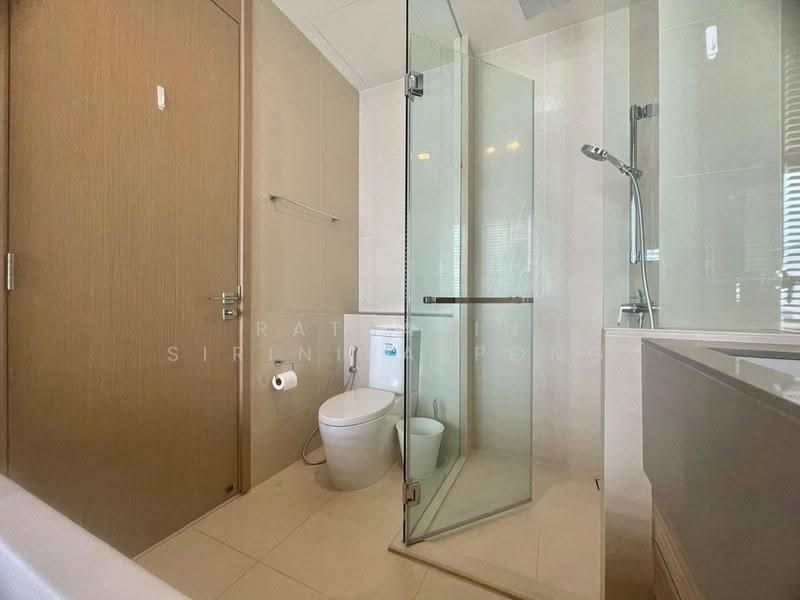 The Esse Asoke, Bangkok, 333 Soi Sukhumvit 21, Sukhumvit Road, Khlongtoei Nua, Watthana, Bangkok, 1 Bedroom, 42 sqm, Condo For Rent, by Ratsarin Sirinipaspong, 500503635 - DDproperty.com