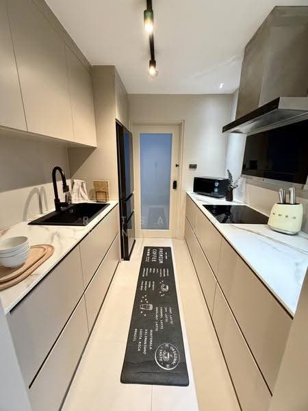 Baan Siri 24, Bangkok, 39 Sukhumvit 24 Alley, Khong Tan, Khlong Toei, Bangkok, 2 Bedrooms, 90 sqm, Condo For Rent, by Ratsarin Sirinipaspong, 500503650 - DDproperty.com