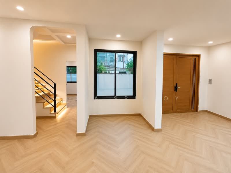 ขายบ้านเดี่ยว ซอยลาดพร้าว 87 ทำเลเลียบด่วน เอกมัย–รามอินทรา, กรุงเทพ, คลองเจ้าคุณสิงห์, วังทองหลาง, กรุงเทพ, 250 ตร.ม., บ้านเดี่ยว ขาย, โดย Lalita Sriploy, 500503651 - DDproperty.com