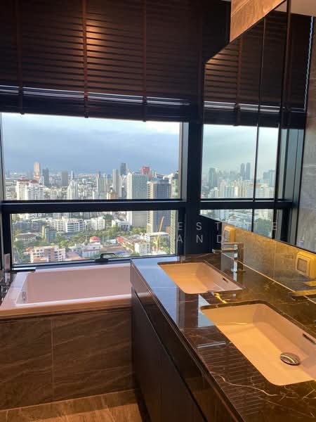 The Esse Sukhumvit 36, Bangkok, Soi Sukhumvit 36, Sukhumvit Road, Phra Kanong, Khlong Toei, Bangkok, 2 Bedrooms, 74 sqm, Condo For Rent, by GT Real Estate Thailand, 500503654 - DDproperty.com