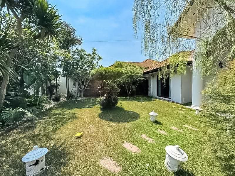 High End House for Sale Thung Klom Tan Man 3Bed Private Pool, Chon Buri (Pattaya), Bang Lamung, Bang Lamung (Pattaya), Chon Buri (Pattaya), 3 Bedrooms, 350 sqm, Single Detached House For Sale, by PLC real estate, 500503657 - DDproperty.com