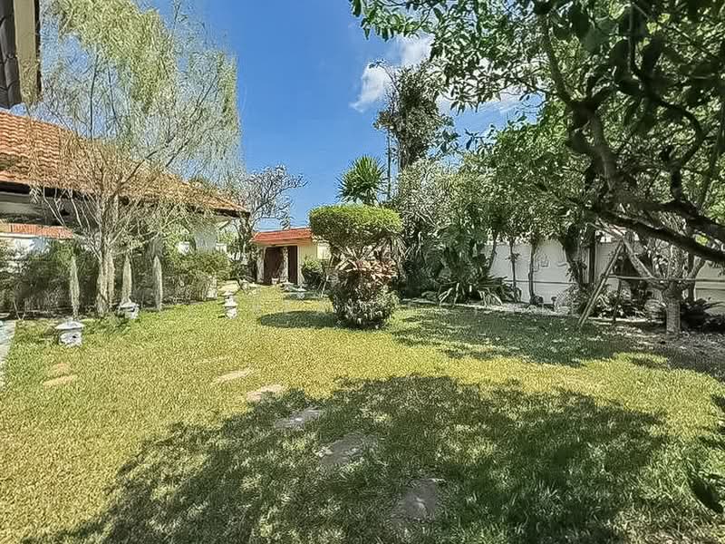 High End House for Sale Thung Klom Tan Man 3Bed Private Pool, Chon Buri (Pattaya), Bang Lamung, Bang Lamung (Pattaya), Chon Buri (Pattaya), 3 Bedrooms, 350 sqm, Single Detached House For Sale, by PLC real estate, 500503657 - DDproperty.com