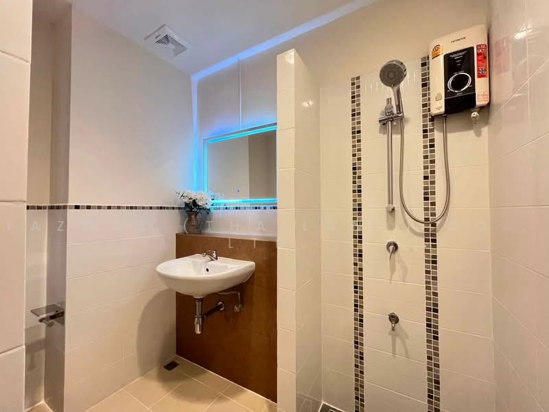 Grandity Sathupradit 2, Bangkok, Sathupradit Road, Bang Klo, Bang Kho Laem, Bangkok, 4 Bedrooms, 200 sqm, Townhouse For Sale, by Fazwaz (Thailand) Co., Ltd., 500503673 - DDproperty.com