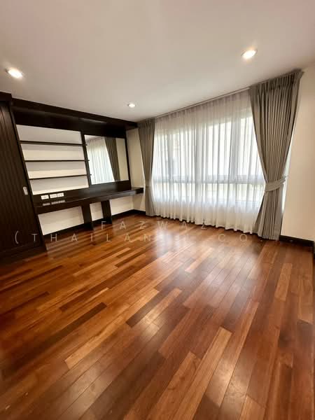 Villa Nakarin Onnut-Wongwaen, Bangkok, Sukhapiban 2 Road, Prawet, Bangkok, 3 Bedrooms, 280 sqm, Single Detached House For Sale, by Fazwaz (Thailand) Co., Ltd., 500503704 - DDproperty.com
