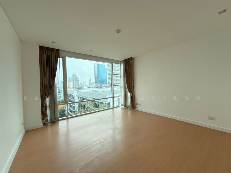 Fullerton Sukhumvit, Bangkok, Sukhumvit Road, Khlong Tan Nua, Watthana, Bangkok, 2 Bedrooms, 105 sqm, Condo For Sale, by Kanrutai Dawruang, 500503729 - DDproperty.com