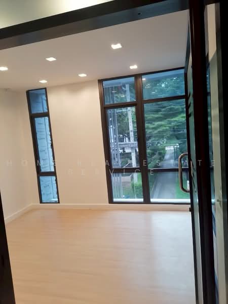 Plex Bangna, Samut Prakan, 90/239 Burapha Withi Expressway, Bang Kaeo, Bang Plee, Samut Prakan, 3 Bedrooms, 190 sqm, Townhouse For Sale, by HOME Real Estate Service, 500503765 - DDproperty.com