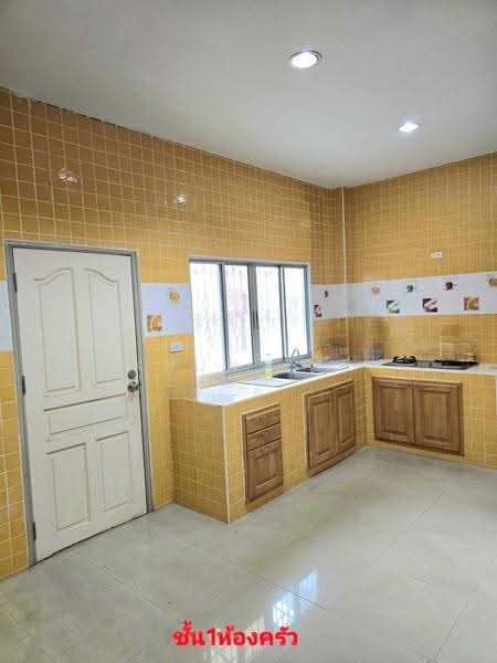 Baan Klang Muang British Town Srinakarin, Samut Prakan, Soi Baan Klang Muang British Town Srinakarin, Bang Kaeo, Bang Plee, Samut Prakan, 3 Bedrooms, 350 sqm, Townhouse For Rent, by Khun Eve, 500503799 - DDproperty.com
