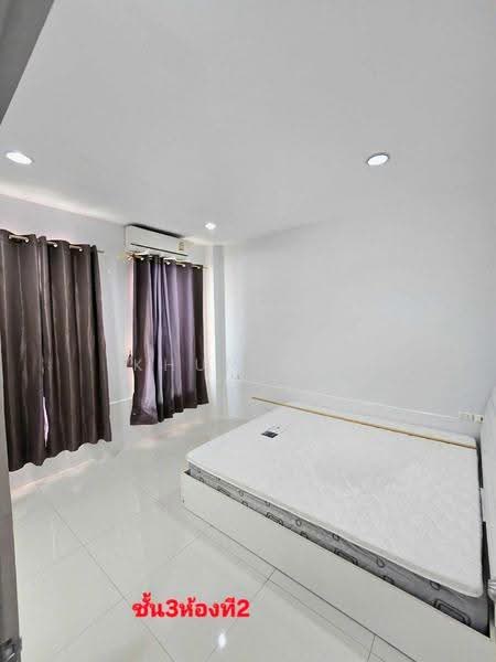 Baan Klang Muang British Town Srinakarin, Samut Prakan, Soi Baan Klang Muang British Town Srinakarin, Bang Kaeo, Bang Plee, Samut Prakan, 3 Bedrooms, 350 sqm, Townhouse For Rent, by Khun Eve, 500503799 - DDproperty.com