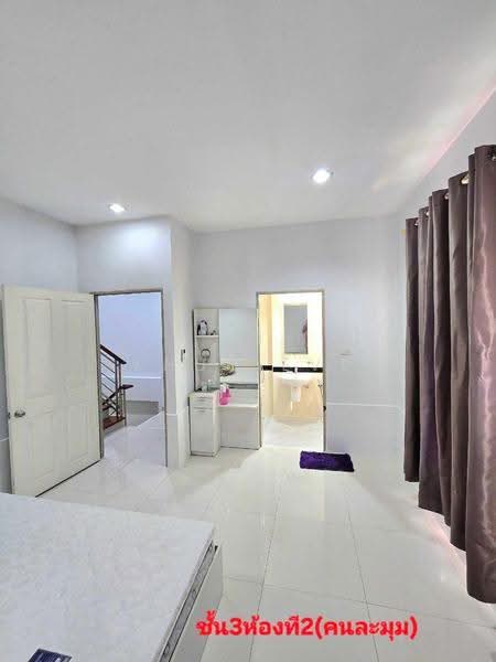 Baan Klang Muang British Town Srinakarin, Samut Prakan, Soi Baan Klang Muang British Town Srinakarin, Bang Kaeo, Bang Plee, Samut Prakan, 3 Bedrooms, 350 sqm, Townhouse For Rent, by Khun Eve, 500503799 - DDproperty.com