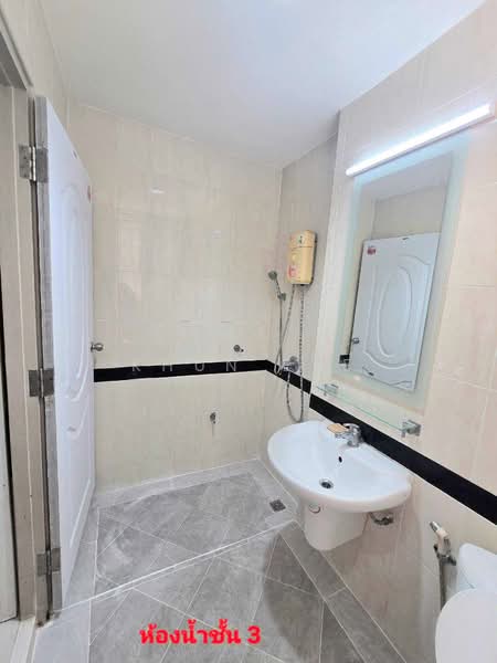Baan Klang Muang British Town Srinakarin, Samut Prakan, Soi Baan Klang Muang British Town Srinakarin, Bang Kaeo, Bang Plee, Samut Prakan, 3 Bedrooms, 350 sqm, Townhouse For Rent, by Khun Eve, 500503799 - DDproperty.com