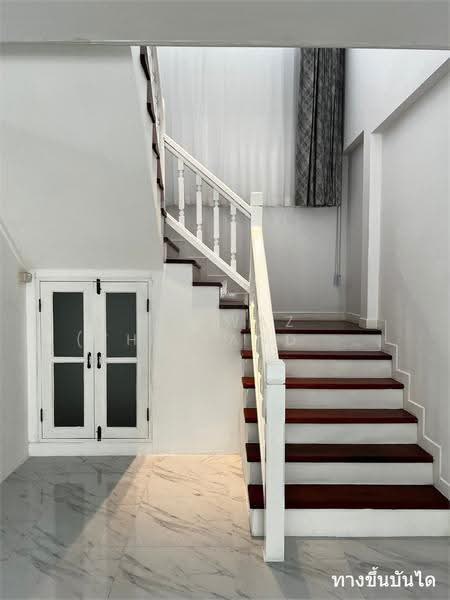 ขายบ้านเดี่ยว 2 ชั้น ลาดพร้าว 94 5 ห้องนอน 400 ตร.ม. ใกล้เลียบด่วน, กรุงเทพ, พลับพลา, วังทองหลาง, กรุงเทพ, 400 ตร.ม., บ้านเดี่ยว ขาย, โดย Fazwaz (Thailand) Co., Ltd., 500503809 - DDproperty.com