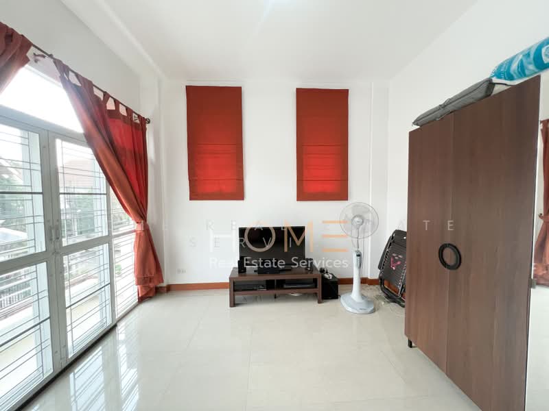 Baan Fahluang Ville sukhumvit, Bangkok, Soi Punnawithi 50, Bang Chak, Phra Khanong, Bangkok, 3 Bedrooms, 200 sqm, Townhouse For Sale, by HOME Real Estate Service, 500503845 - DDproperty.com