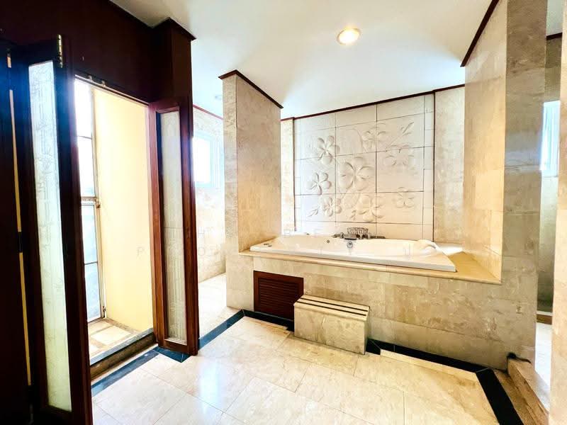 Baan Klang Muang Ratchada-Mengjai 1 : บ้านกลางเมือง รัชดา-เหม่งจ๋าย 1, กรุงเทพ, 522 50-151 ซอยสหกรณ์การเกษตร, วังทองหลาง, กรุงเทพ, 100 ตร.ม., ทาวน์เฮ้าส์ ขาย, โดย The Best Property ปู, 500503850 - DDproperty.com