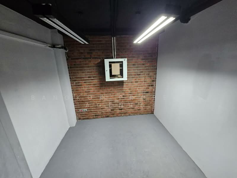 Apai Loft : อภัย ลอฟท์, กรุงเทพ, 21 เอกมัย 22, คลองตันเหนือ, วัฒนา, กรุงเทพ, 210 ตร.ม., คอนโด ให้เช่า, โดย BANGKOK PROPERTY AGENTS, 500503857 - DDproperty.com