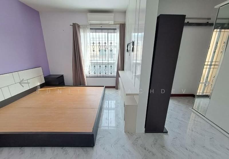Villette Lite Pattanakarn, Bangkok, Soi Phatthanakan 38, Phatthanakan Road, Suan Luang, Suan Luang, Bangkok, 3 Bedrooms, 110 sqm, Townhouse For Rent, by Sunitra Sachdev, 500503918 - DDproperty.com