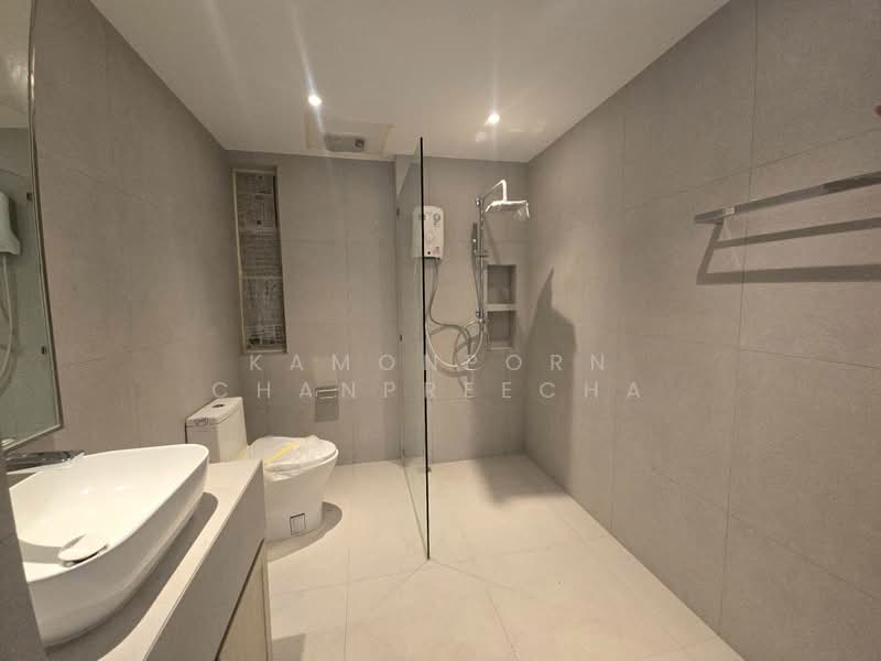 Baan Siri Sathorn Yenakard, Bangkok, Yenakat, Thung Maha Mek, Sathon, Bangkok, 1 Bedroom, 58 sqm, Condo For Sale, by Kamonporn Chanpreecha, 500503925 - DDproperty.com