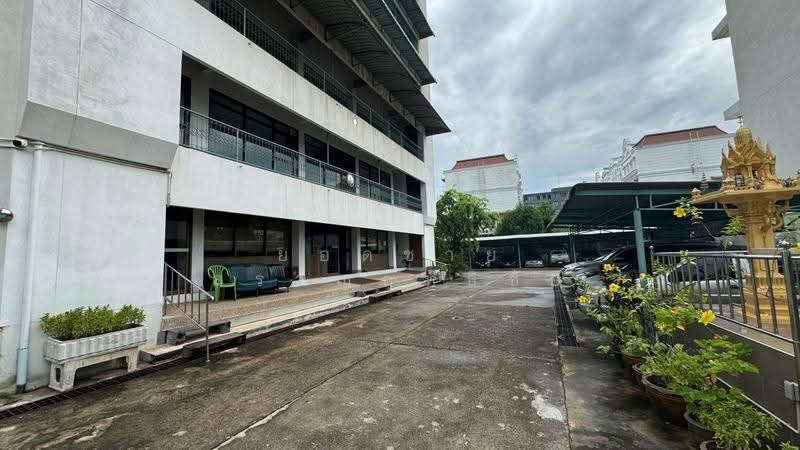 For Sale Office Building 9 Storey Sukhumvit 101/1 Price 45 mb, Bangkok, Bang Chak, Phra Khanong, Bangkok, , 1,307 sqm, Office Space For Sale, by ยอดชาย สราญฤทธิชัย, 500503945 - DDproperty.com