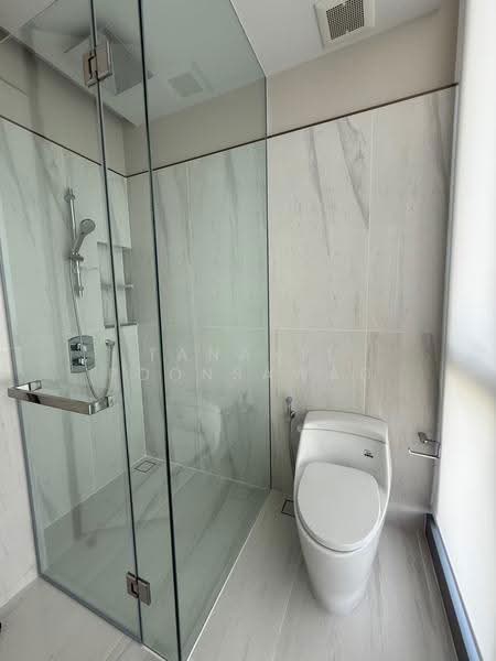 Kraam Sukhumvit 26, Bangkok, 55 Soi Sukhumvit 26 Sukhumvit Road, Khong Tan, Khlong Toei, Bangkok, 2 Bedrooms, 101 sqm, Condo For Sale, by Tananit Poonsawad, 500503949 - DDproperty.com