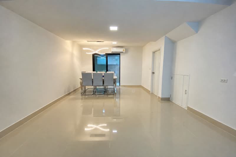 Pruksa Ville Bangna Onnut, Samut Prakan, Pruksa Avenue Rachathewa, Rachathewa, Bang Plee, Samut Prakan, 3 Bedrooms, 110 sqm, Townhouse For Sale, by คุณเอ, 500503961 - DDproperty.com