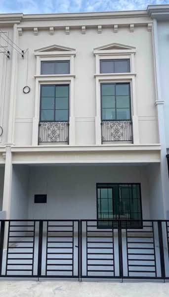 Siri Place Pattanakarn : สิริ เพลส พัฒนาการ, กรุงเทพ, 207 ซอย เฉลิมพระเกียรติ ร. 9, ดอกไม้, ประเวศ, กรุงเทพ, 130 ตร.ม., ทาวน์เฮ้าส์ ให้เช่า, โดย Khun Eve, 500503976 - DDproperty.com