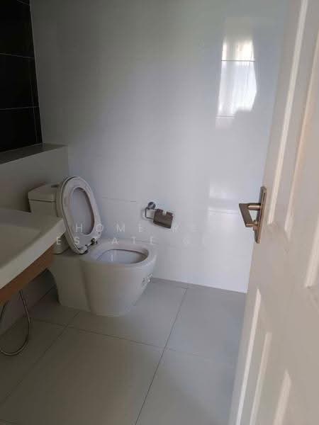 Laddarom Chaiyaphruk-Chaengwattana, Nonthaburi, Chaiyapruek Road, Khlong Phra Udom, Pak Kret, Nonthaburi, 4 Bedrooms, 220 sqm, Single Detached House For Sale, by HOME Real Estate Service, 500503978 - DDproperty.com