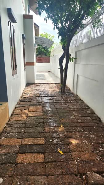 Baan Peungjai, Bangkok, 33/1  Hathairat Soi 33/1, Bang Chun, Khlong Sam Wa, Bangkok, 3 Bedrooms, 240 sqm, Single Detached House For Sale, by Pimlada Lertritrungmanee, 500503981 - DDproperty.com
