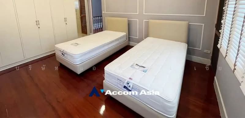 Private Swimming Pool 3 Bedrooms House for Rent in New Phetchaburi, Bangkok near MRT Phetchaburi, Bangkok, Bang Kapi, Huai Khwang, Bangkok, 3 Bedrooms, 1,200 sqm, Single Detached House For Rent, by บริษัท แอคคอม เอเซีย จำกัด, 500503986 - DDproperty.com