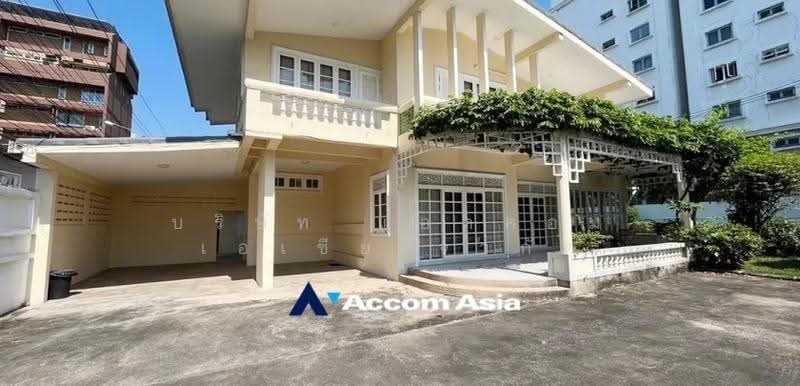 Private Swimming Pool 3 Bedrooms House for Rent in New Phetchaburi, Bangkok near MRT Phetchaburi, Bangkok, Bang Kapi, Huai Khwang, Bangkok, 3 Bedrooms, 1,200 sqm, Single Detached House For Rent, by บริษัท แอคคอม เอเซีย จำกัด, 500503986 - DDproperty.com