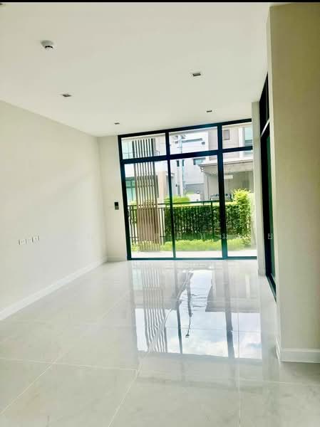 Bangkok Boulevard Ramkhamhaeng-Wongwaen, Bangkok, Ratchadaphisek Road, Rat Phatthana, Saphan Sung, Bangkok, 4 Bedrooms, 235 sqm, Single Detached House For Sale, by ปัญญา สมหมาย, 500503992 - DDproperty.com