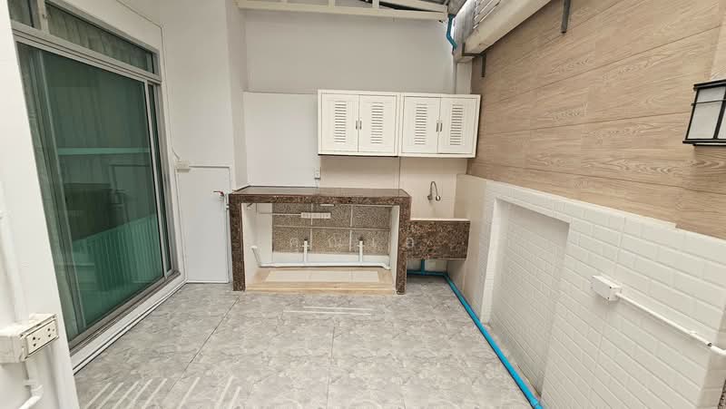 Baan Klang Muang Urbanion Sukhumvit 113, Samut Prakan, Samrong Nua, Muang Samut Prakarn, Samut Prakan, 3 Bedrooms, 206 sqm, Townhouse For Sale, by คุณเอ๋, 500504011 - DDproperty.com