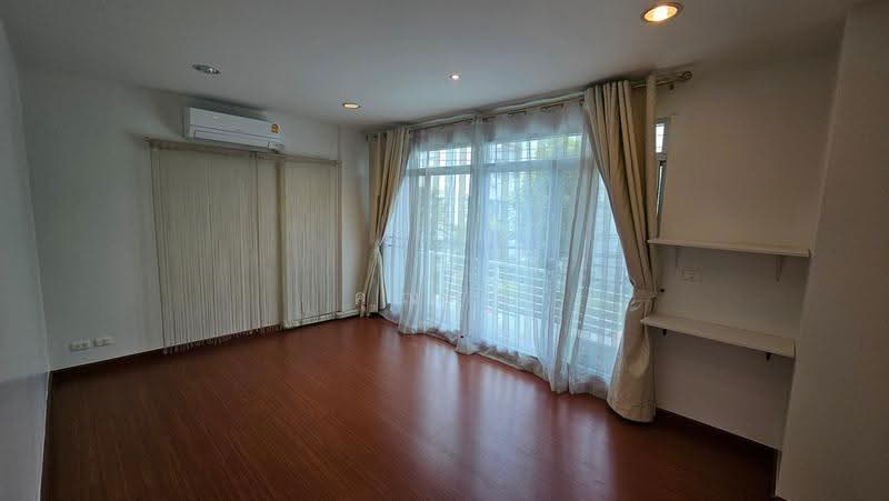Baan Klang Muang Urbanion Sukhumvit 113, Samut Prakan, Samrong Nua, Muang Samut Prakarn, Samut Prakan, 3 Bedrooms, 206 sqm, Townhouse For Sale, by คุณเอ๋, 500504011 - DDproperty.com
