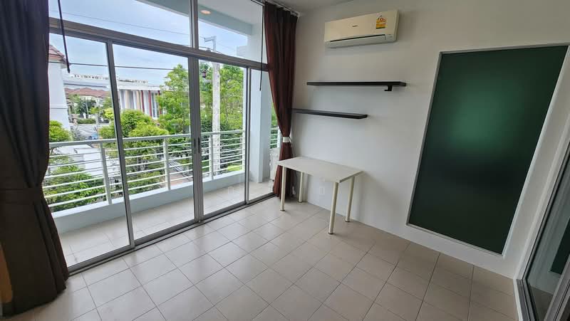Baan Klang Muang Urbanion Sukhumvit 113, Samut Prakan, Samrong Nua, Muang Samut Prakarn, Samut Prakan, 3 Bedrooms, 206 sqm, Townhouse For Sale, by คุณเอ๋, 500504011 - DDproperty.com
