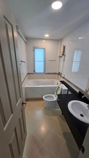 Baan Klang Muang Urbanion Sukhumvit 113, Samut Prakan, Samrong Nua, Muang Samut Prakarn, Samut Prakan, 3 Bedrooms, 206 sqm, Townhouse For Sale, by คุณเอ๋, 500504011 - DDproperty.com