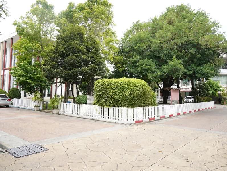 Baan Klang Muang Urbanion Sukhumvit 113, Samut Prakan, Samrong Nua, Muang Samut Prakarn, Samut Prakan, 3 Bedrooms, 206 sqm, Townhouse For Sale, by คุณเอ๋, 500504011 - DDproperty.com