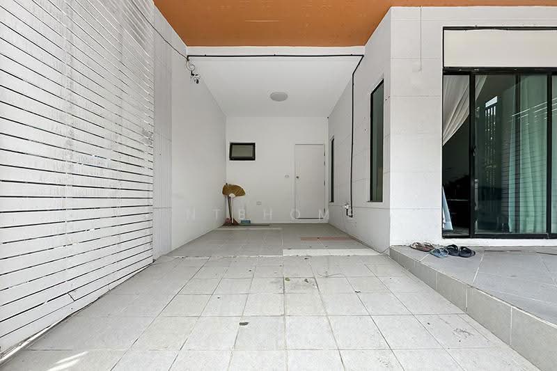 The Villa Bangbuathong : เดอะ วิลล่า บางบัวทอง, นนทบุรี, ถนนกาญจนาภิเษก, บางบัวทอง, นนทบุรี, 130 ตร.ม., ทาวน์เฮ้าส์ ขาย, โดย NTBHOME, 500504015 - DDproperty.com