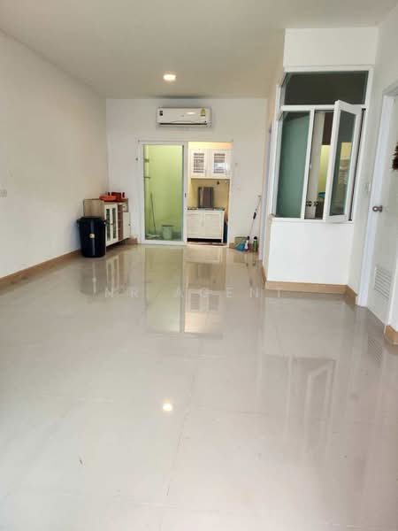 Gusto Townhome Bangna - Suvarnabhumi : กัสโต้ ทาวน์โฮม บางนา - สุวรรณภูมิ, สมุทรปราการ, ซอยวัดศรีวารีน้อย, ศีรษะจรเข้ใหญ่, บางเสาธง, สมุทรปราการ, 132 ตร.ม., ทาวน์เฮ้าส์ ขาย, โดย NR AGENT, 500504018 - DDproperty.com