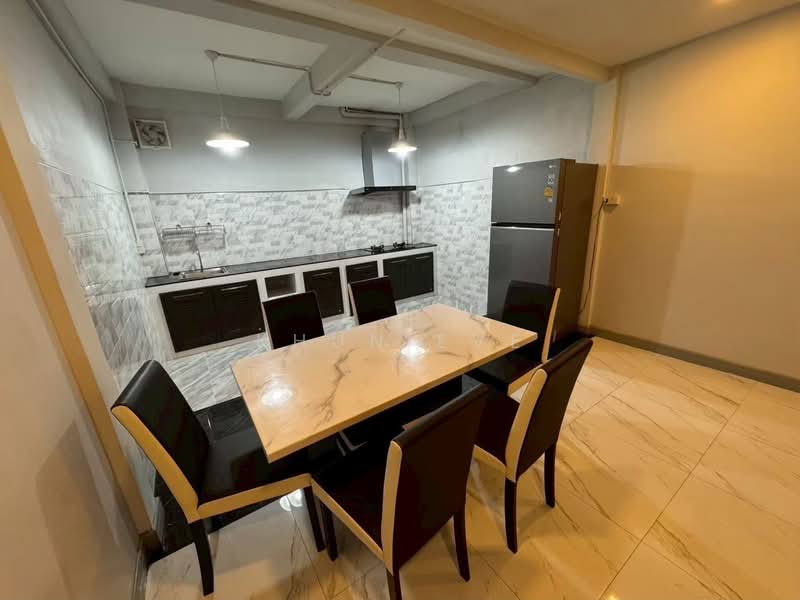 ให้เช่า ทาวน์เฮาส์ ประชาราษฎร์บําเพ็ญ 26 ( SPSEVE2261 ), กรุงเทพ, ประชาราษฎร์บําเพ็ญ 26, สามเสนนอก, ห้วยขวาง, กรุงเทพ, 130 ตร.ม., ทาวน์เฮ้าส์ ให้เช่า, โดย Khun Eve, 500504036 - DDproperty.com