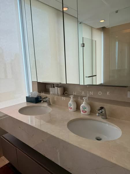 185 Rajadamri, Bangkok, 185 Rajadamri Road, Lumphini, Pathum Wan, Bangkok, 3 Bedrooms, 223 sqm, Condo For Rent, by Hathaichanok Saenset, 500504050 - DDproperty.com
